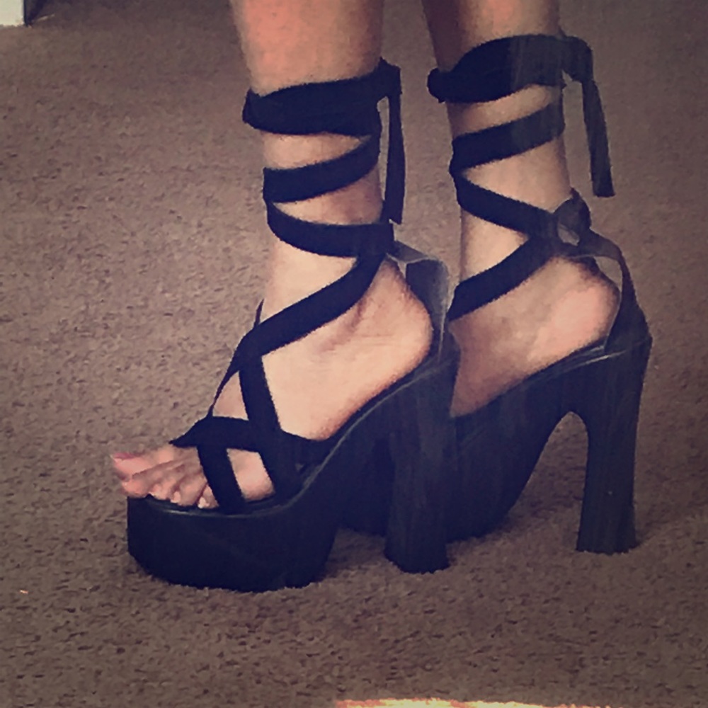 Black Crossover Heels